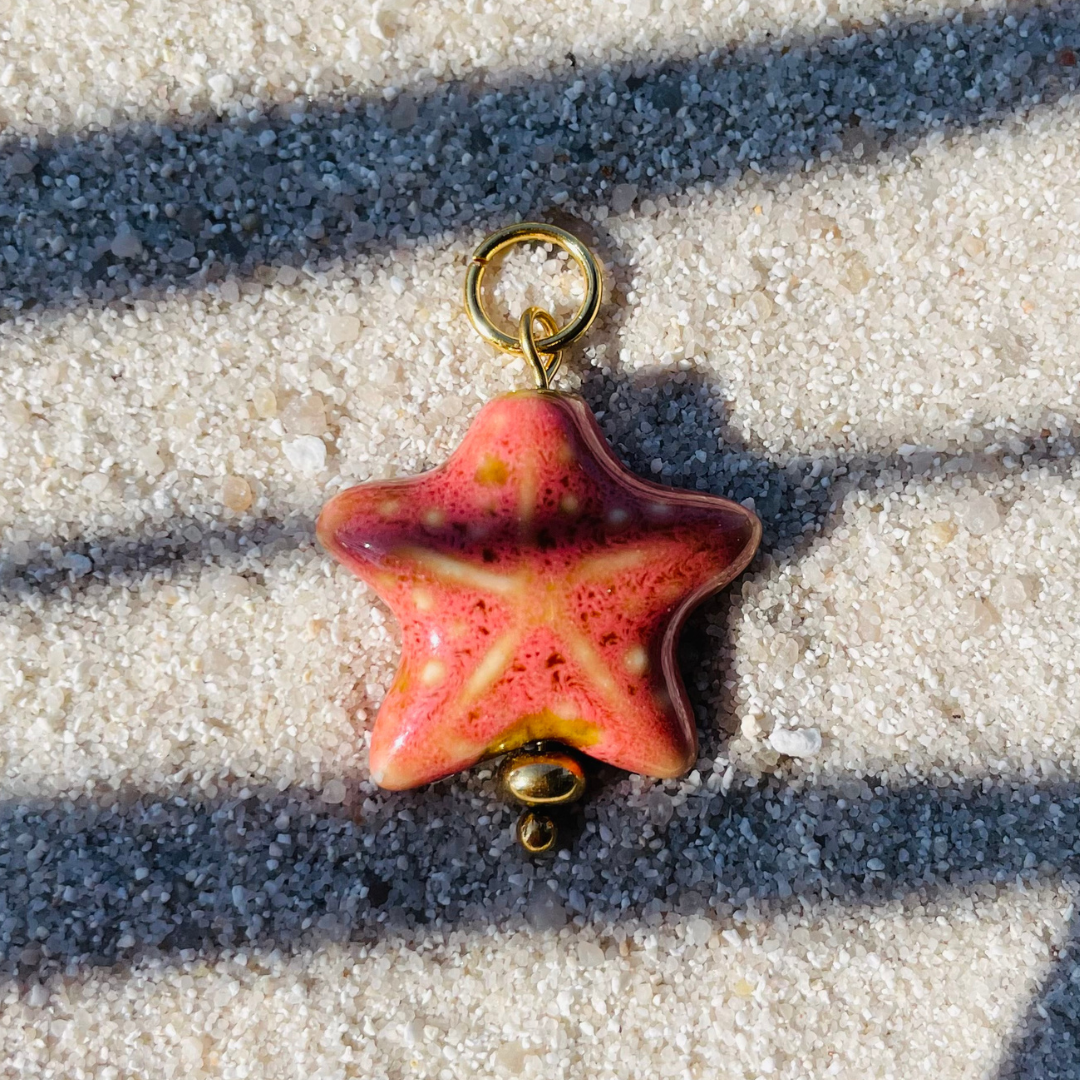 Charm "Concha Gold" handgemacht