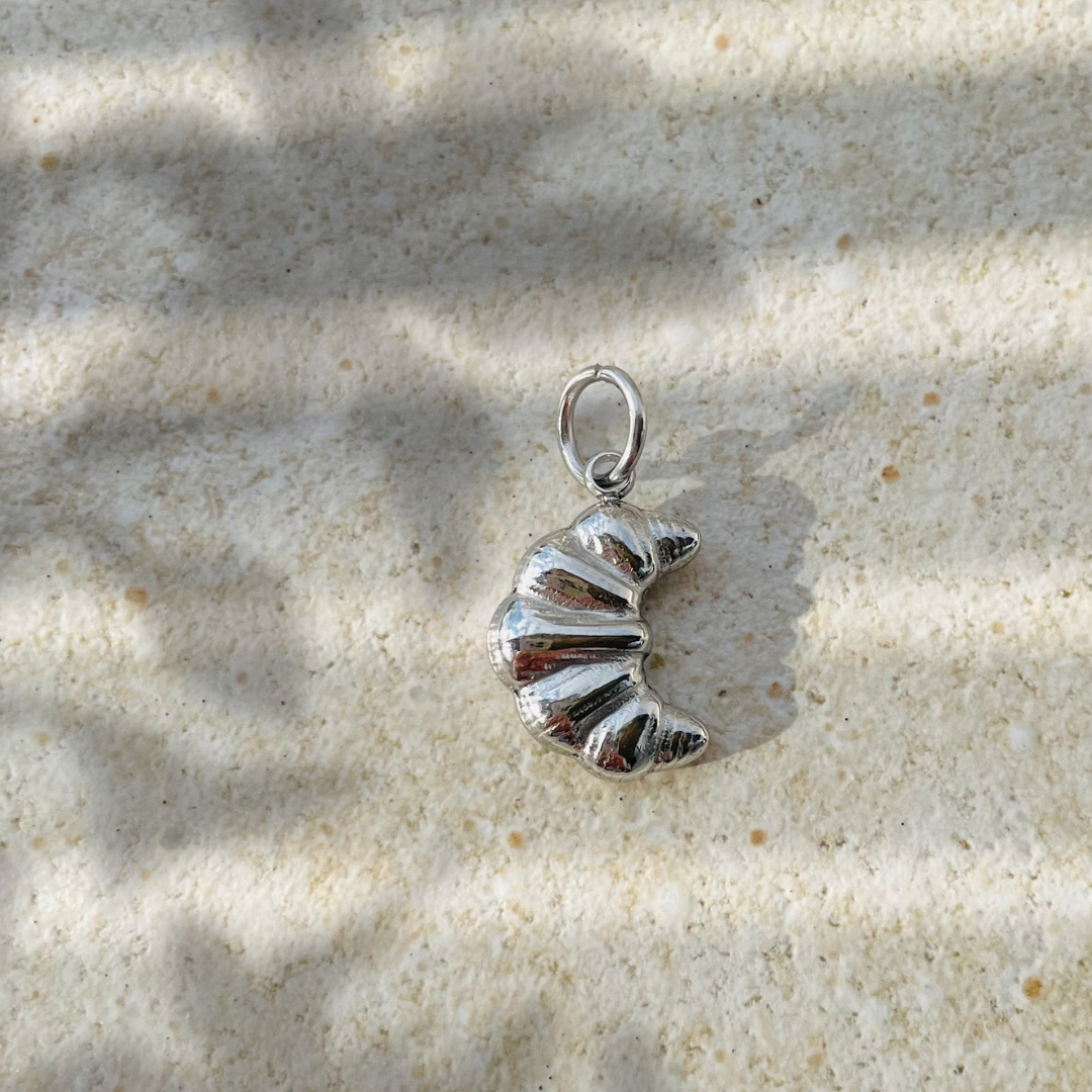 Edelstahl Charm "Croissant Silber" 14K vergoldet