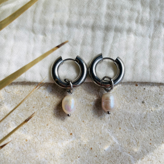 Edelstahl Ohrringe "Leilani Silber" mit Süßwasserperlen