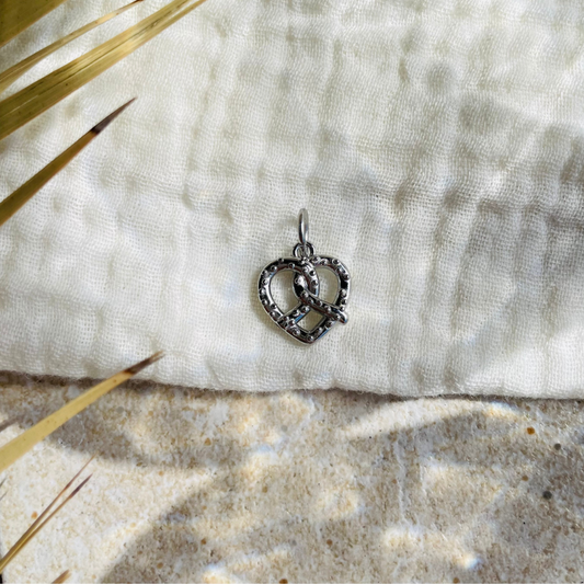 Edelstahl Charm "Brezn Silber" 14K vergoldet