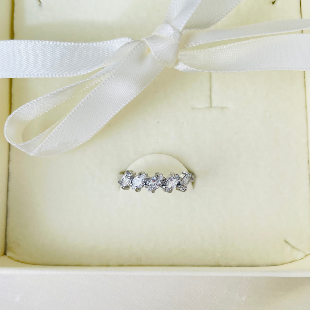 Edelstahl Ring "Alia Silber" Größenverstellbar